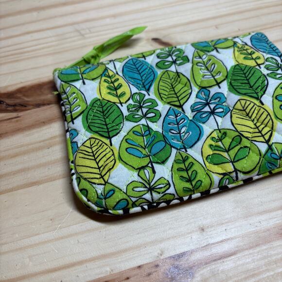 Vera Bradley Womens Cosmetic Bag Green Floral Makeup Travel Pencil Case Quilted - Picture 3 of 10